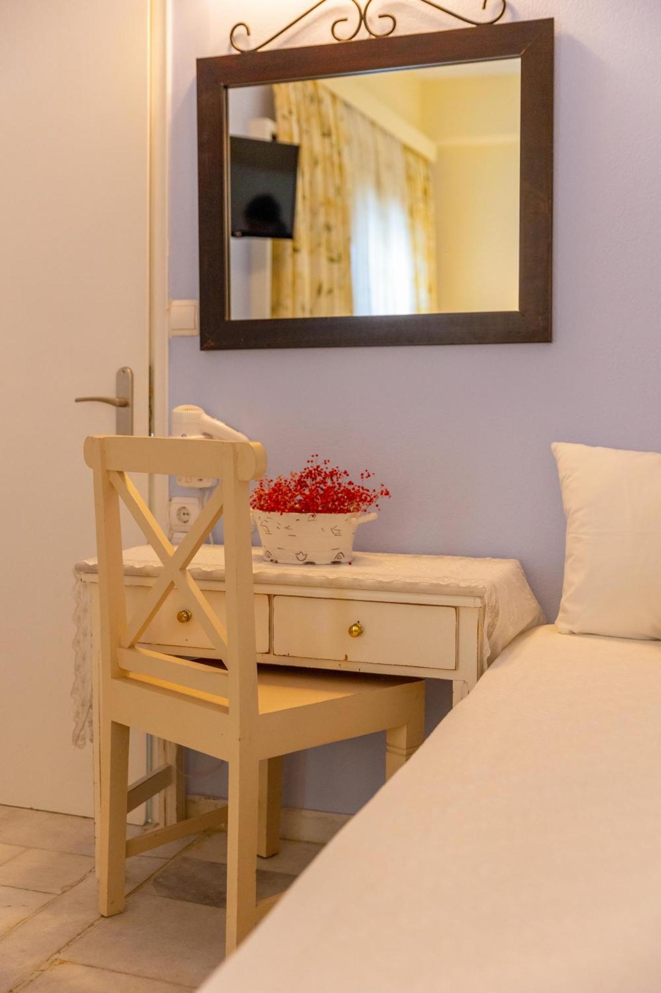 Kymata Hotel Naxos City Екстер'єр фото