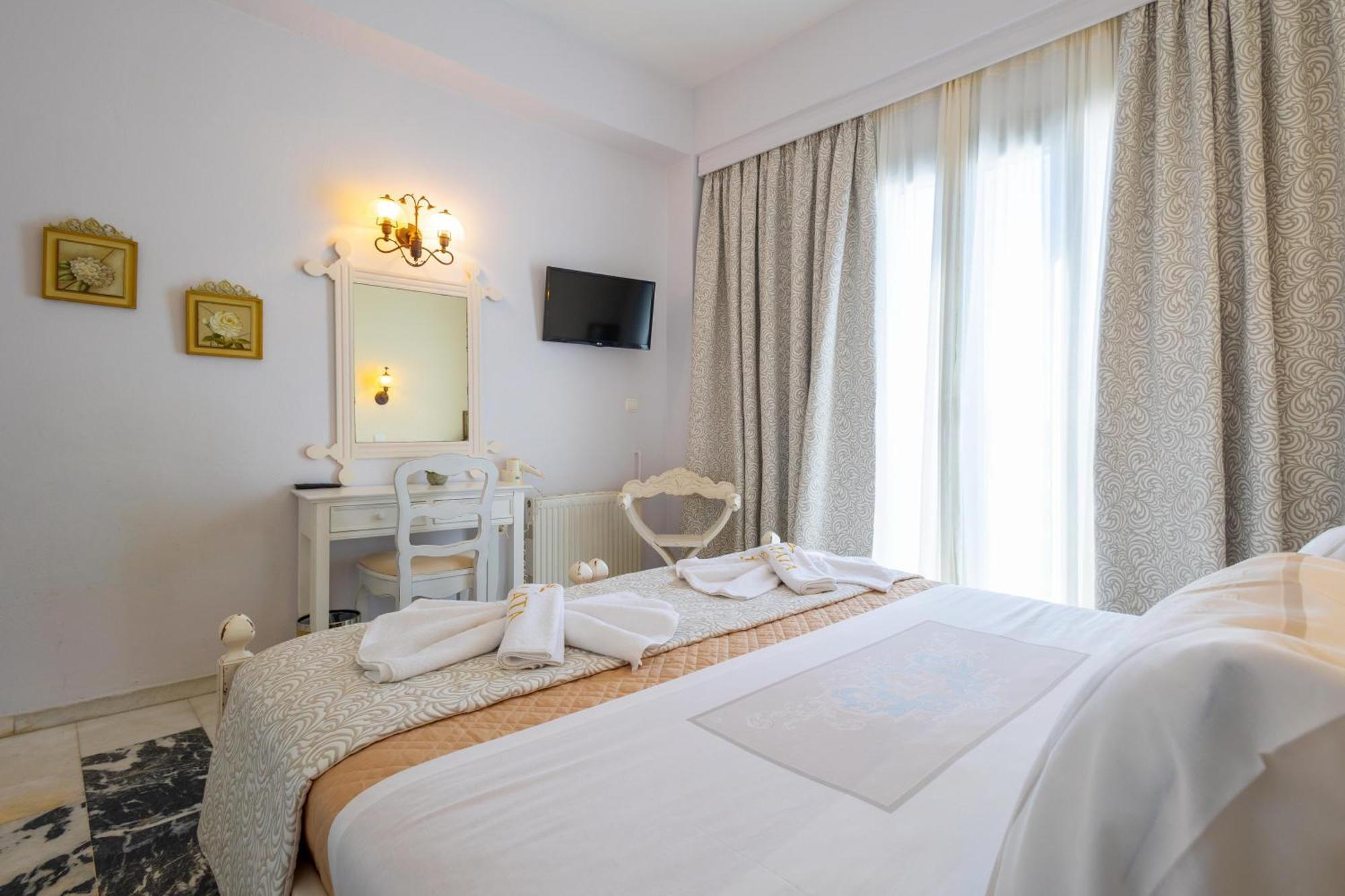 Kymata Hotel Naxos City Екстер'єр фото
